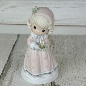 Vintage Precious moments Making spirits bright with box mint condition figurine